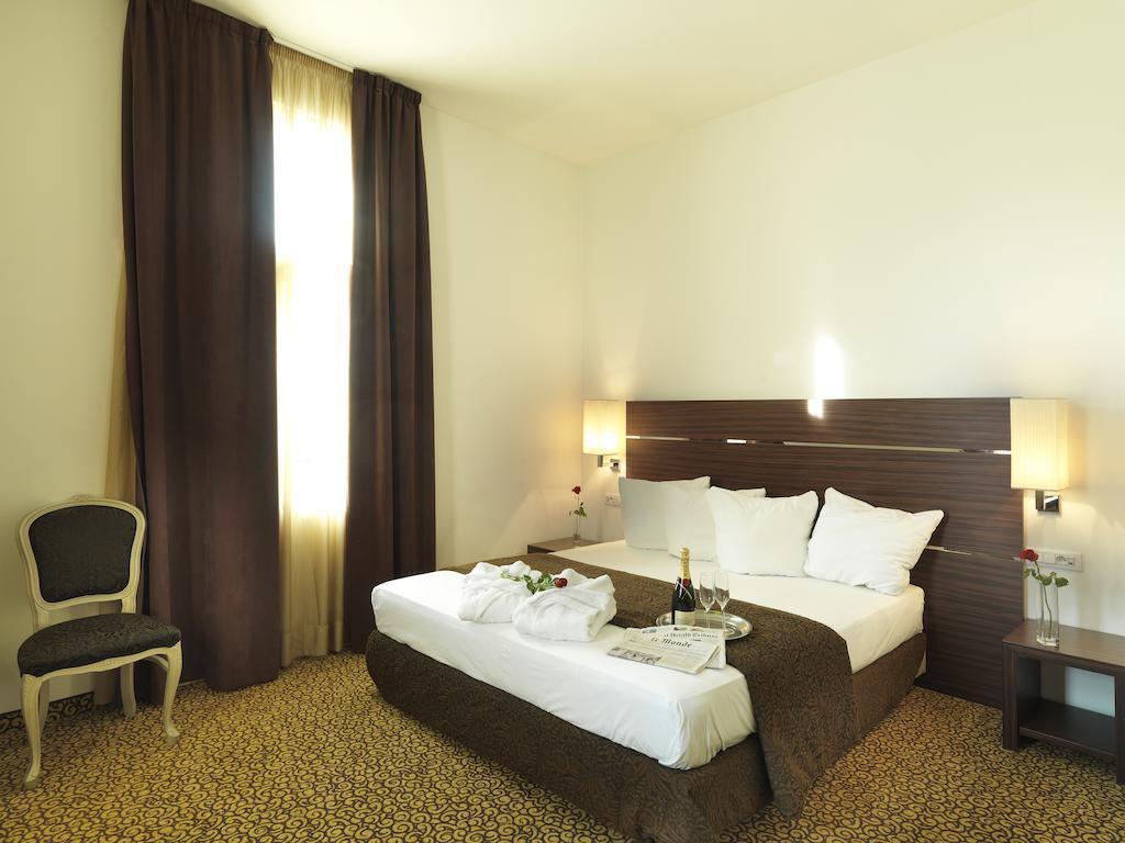 Hotell Assenzio Prag