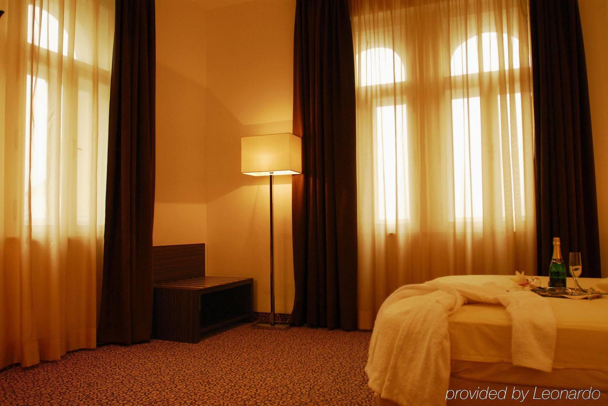 Hotell Assenzio Prag