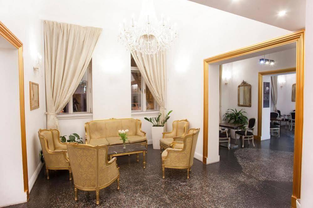 Hotell Assenzio 4*